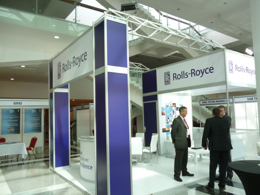 uygulama rolls-royce fuar standi